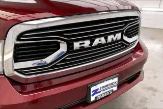 Ram 1500 2016 4x4 Laramie Limited 4 puertas Cabina de equipo 5.5 pies. Caja corta Pickup