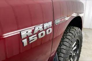 Ram 1500 2016 4x4 Laramie Limited 4 puertas Cabina de equipo 5.5 pies. Caja corta Pickup