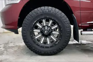 Ram 1500 2016 4x4 Laramie Limited 4 puertas Cabina de equipo 5.5 pies. Caja corta Pickup