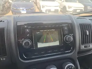 Furgón de carga Ram ProMaster 2014 2500 con distancia entre ejes de 136 pulgadas, 3 puertas y techo alto