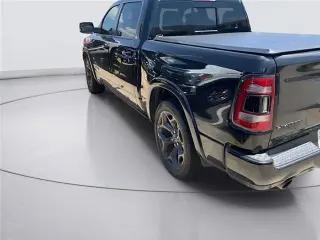 Ram 1500 2020 4x2 Limited 4 puertas Cabina de tripulación 5.6 pies. Caja corta Pickup