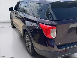 Ford Explorer 2023 XLT 4 puertas SUV
