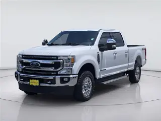 Ford F-250 Super Duty 2022 4x4 XLT Cabina Crew 4 puertas 6.8 pies. Caja corta Pickup