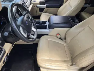 Ford F-350 Super Duty 2019 4x4 Lariat 4 puertas Cabina Crew 6.8 pies. SRW Pickup