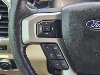 Ford F-350 Super Duty 2019 4x4 Lariat 4 puertas Cabina Crew 6.8 pies. SRW Pickup