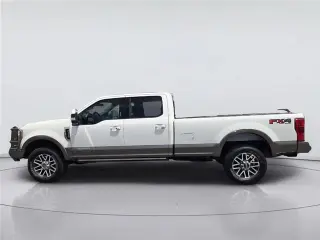 Ford F-350 Super Duty 2019 4x4 Lariat 4 puertas Cabina Crew 6.8 pies. SRW Pickup