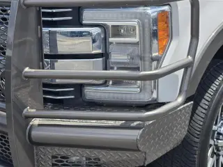 Ford F-350 Super Duty 2019 4x4 Lariat 4 puertas Cabina Crew 6.8 pies. SRW Pickup