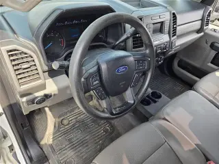 Ford F-250 Super Duty 2019 4x2 XL 2 puertas Cabina Regular 8 pies LB Pickup