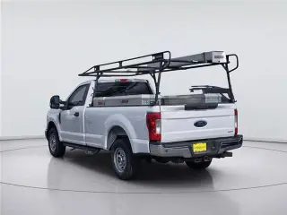 Ford F-250 Super Duty 2019 4x2 XL 2 puertas Cabina Regular 8 pies LB Pickup