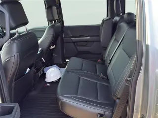 Ford F-150 2021 4x2 XLT 4 puertas SuperCrew 5.5 pies. SB
