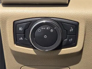 Ford F-150 2017 4x2 Lariat 4 puertas SuperCrew 5.5 pies. SB