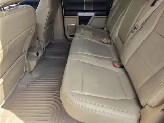 Ford F-150 2017 4x2 Lariat 4 puertas SuperCrew 5.5 pies. SB