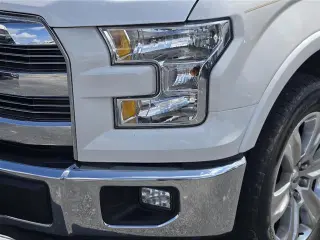 Ford F-150 2017 4x2 Lariat 4 puertas SuperCrew 5.5 pies. SB