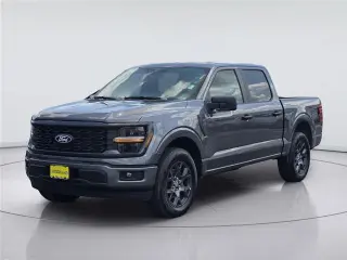 Ford F-150 2026 4x2 STX 4 puertas SuperCrew 5.5 pies. SB