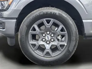Ford F-150 2026 4x2 STX 4 puertas SuperCrew 5.5 pies. SB