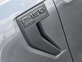 Ford F-150 2026 4x2 STX 4 puertas SuperCrew 5.5 pies. SB