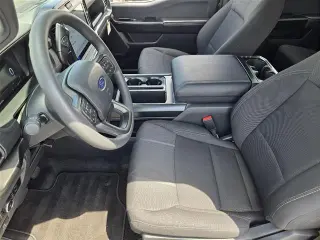 Ford F-150 2026 4x2 STX 4 puertas SuperCrew 5.5 pies. SB