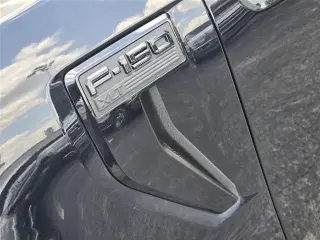 Ford F-150 2024 4x2 XLT 4 puertas SuperCrew 5.5 pies. SB