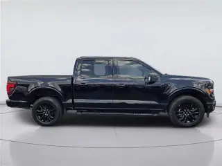 Ford F-150 2024 4x2 XLT 4 puertas SuperCrew 5.5 pies. SB