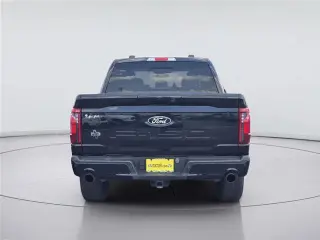 Ford F-150 2024 4x2 XLT 4 puertas SuperCrew 5.5 pies. SB