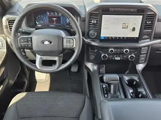 Ford F-150 2024 4x2 XLT 4 puertas SuperCrew 5.5 pies. SB