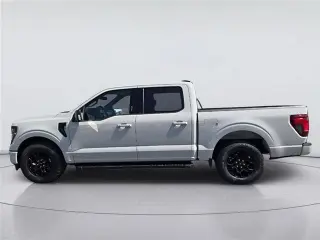 Ford F-150 2024 4x2 XLT 4 puertas SuperCrew 5.5 pies. SB