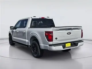 Ford F-150 2024 4x2 XLT 4 puertas SuperCrew 5.5 pies. SB
