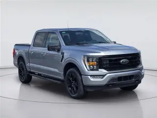 Ford F-150 2023 4x4 XLT 4 puertas SuperCrew 6.5 pies SB
