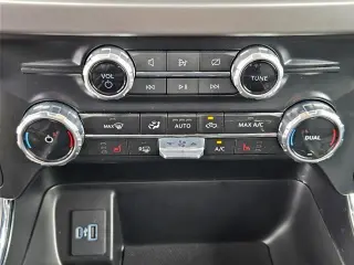 Ford F-150 2024 4x4 XLT 4 puertas SuperCrew 5.5 pies. SB