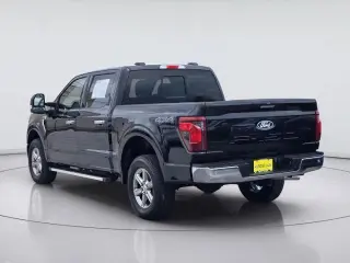 Ford F-150 2024 4x4 XLT 4 puertas SuperCrew 5.5 pies. SB