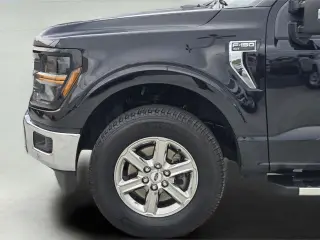Ford F-150 2024 4x4 XLT 4 puertas SuperCrew 5.5 pies. SB
