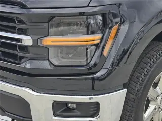 Ford F-150 2024 4x4 XLT 4 puertas SuperCrew 5.5 pies. SB