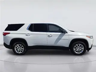Chevrolet Traverse 2020 LS 4 puertas SUV con 1LS