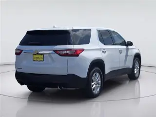 Chevrolet Traverse 2020 LS 4 puertas SUV con 1LS
