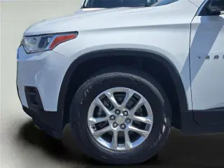 Chevrolet Traverse 2020 LS 4 puertas SUV con 1LS