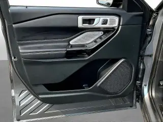 Ford Explorer 2023 AWD ST 4 puertas SUV