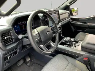 Ford F-150 2024 4x4 XLT 4 puertas SuperCrew 5.5 pies. SB