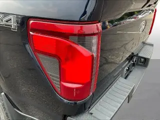 Ford F-150 2024 4x4 XLT 4 puertas SuperCrew 5.5 pies. SB