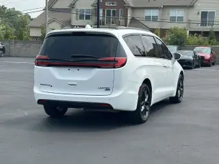 Chrysler Pacifica 2021 AWD Limited 4 puertas Minivan