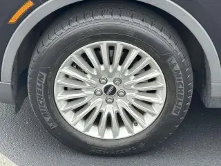Lincoln Nautilus 2020 4 puertas SUV Estándar