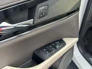 Lincoln Nautilus 2023 Estándar 4 puertas SUV