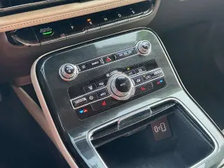 Lincoln Nautilus 2023 Estándar 4 puertas SUV