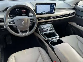 Lincoln Nautilus 2023 Estándar 4 puertas SUV