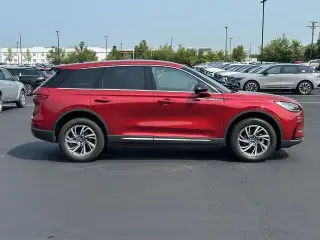 Lincoln Corsair 2023 Estándar 4 puertas SUV
