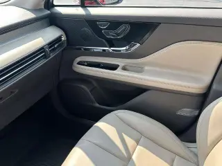 Lincoln Corsair 2023 Estándar 4 puertas SUV