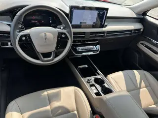 Lincoln Corsair 2023 Estándar 4 puertas SUV