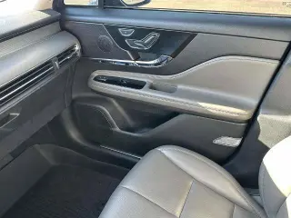 Lincoln Corsair 2024 AWD Premiere 4 puertas SUV