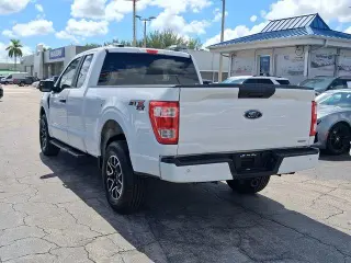 Ford F-150 2022 4x4 XL 4 puertas SuperCab 6.5 pies. SB
