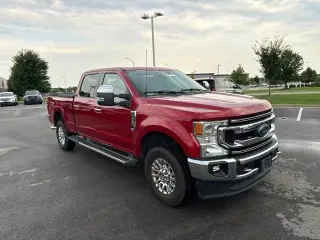 Ford F-250 Super Duty 2022 4x4 XLT 4 dr Crew Cab de 8 pies con caja larga