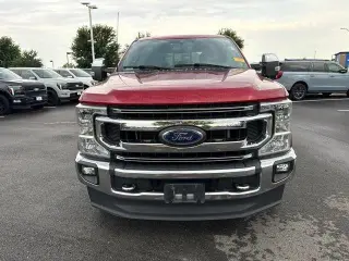 Ford F-250 Super Duty 2022 4x4 XLT 4 dr Crew Cab de 8 pies con caja larga